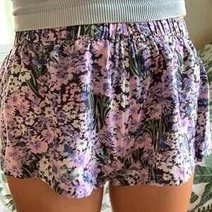 Beach Riot Lounge/beach shorts